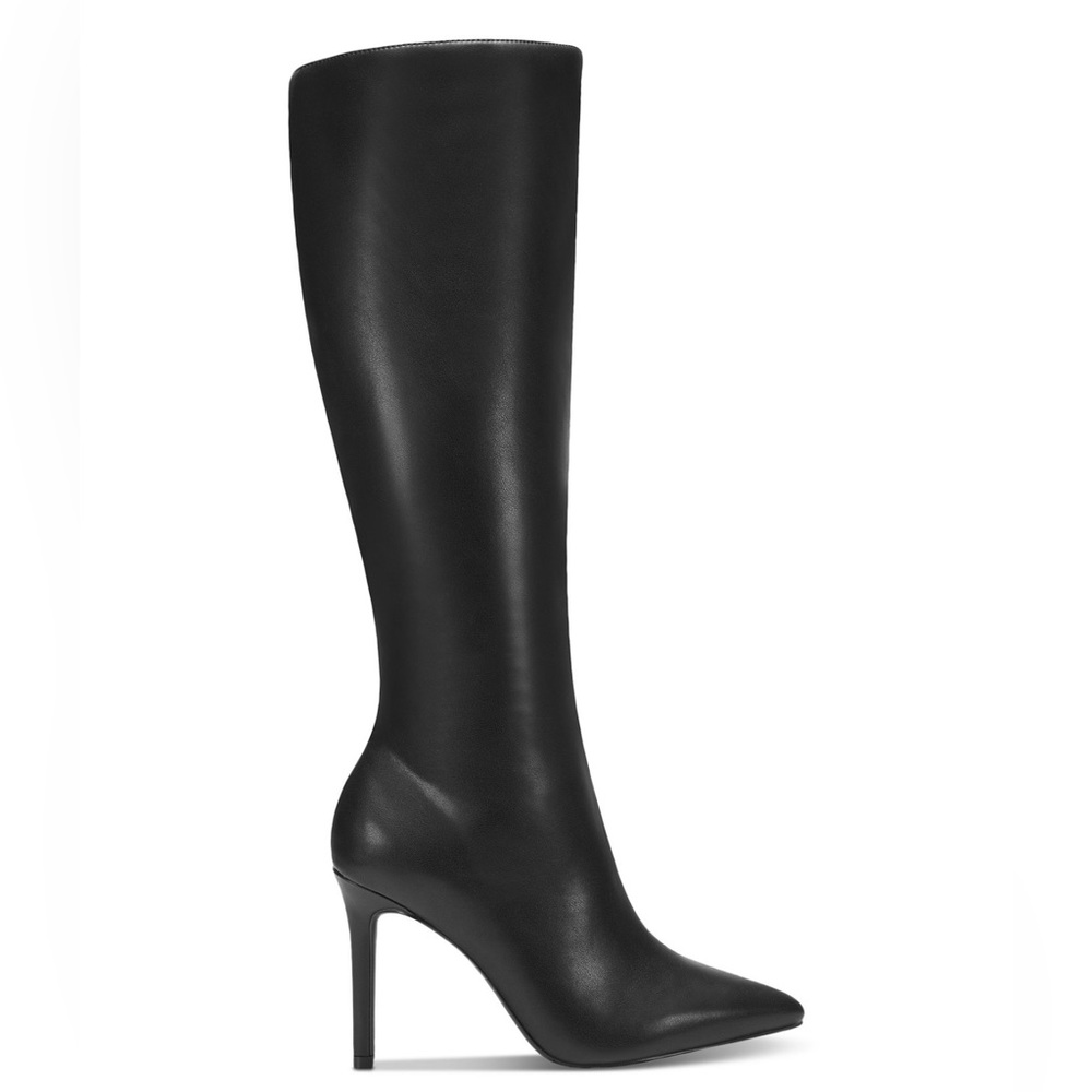 Elegant black leather dress boots